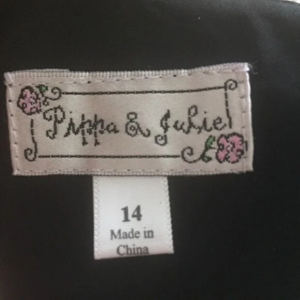 Pippa & Julie our item